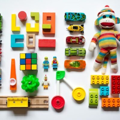 Odkryj świat kreatywnych i interaktywnych zabawek dla dzieci: LEGO, lalki, pluszaki i wiele więcej!